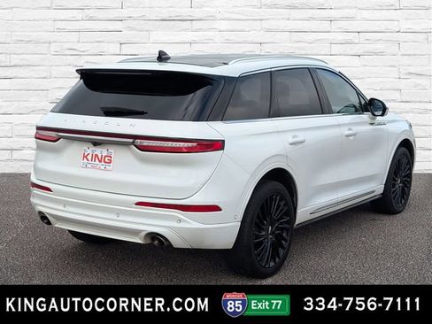 Used 2021 Lincoln Corsair Reserve w/ Equipment Group 201A FWD image 5