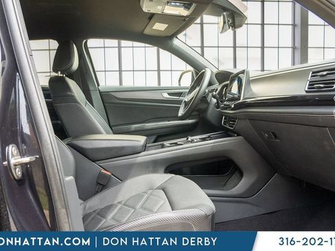 Used 2024 Volkswagen Atlas Cross Sport SE AWD/4WD image 28