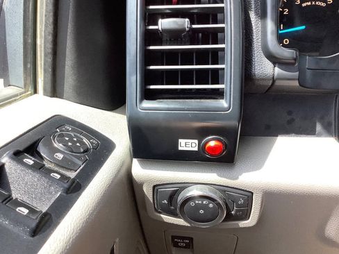 Used 2015 Ford F150 XL w/ XL Power Equipment Group AWD/4WD image 46