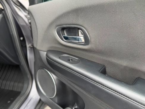 Used 2022 Honda HR-V EX image 18