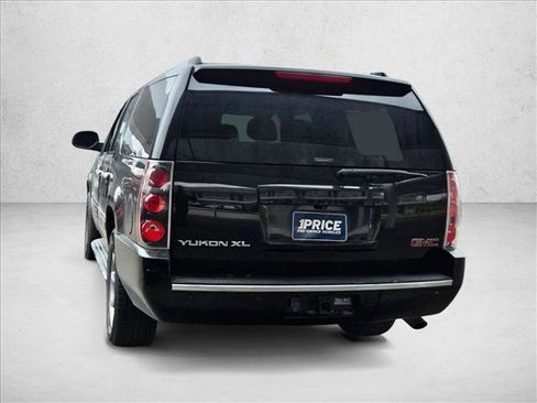 Used 2013 GMC Yukon XL Denali image 6