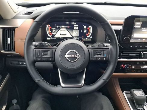 New 2025 Nissan Pathfinder Platinum w/ Cargo Package image 14