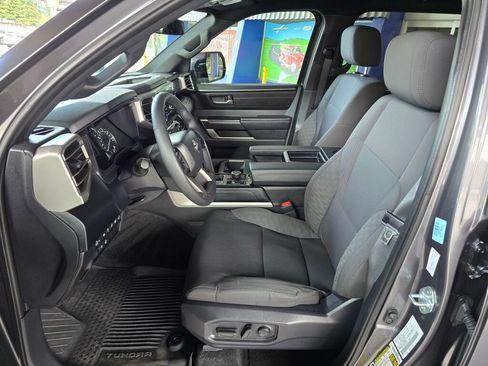 Used 2025 Toyota Tundra SR5 w/ TRD Off-Road Package AWD/4WD image 20