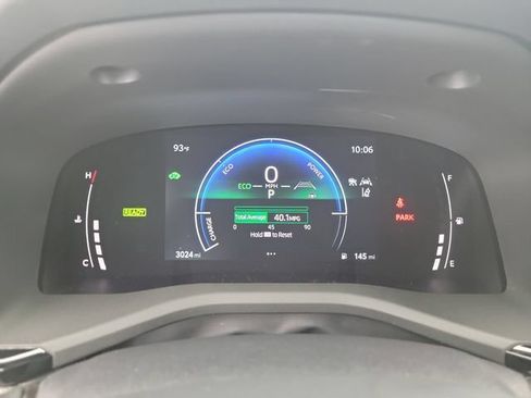 Used 2025 Toyota Camry SE w/ Convenience Package FWD image 25