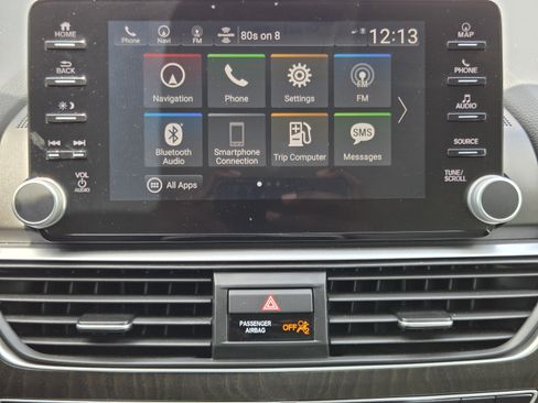 Used 2018 Honda Accord Touring image 13