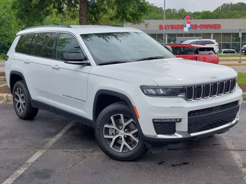 Used 2024 Jeep Grand Cherokee L Limited AWD/4WD image 2