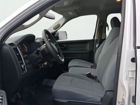 Used 2017 RAM 2500 Tradesman w/ Chrome Appearance Group RWD image 15