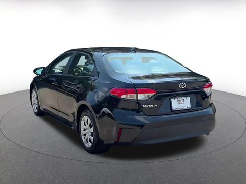 Used 2025 Toyota Corolla LE FWD image 10