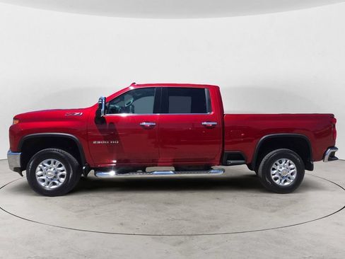 Used 2022 Chevrolet Silverado 2500 LTZ w/ LTZ Convenience Package AWD/4WD image 2