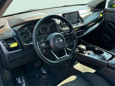 Used 2023 Nissan Rogue S FWD image 17