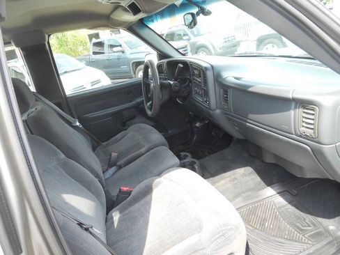 Used 2002 Chevrolet Silverado 2500 LS w/ Electrical Convenience Pkg AWD/4WD image 33