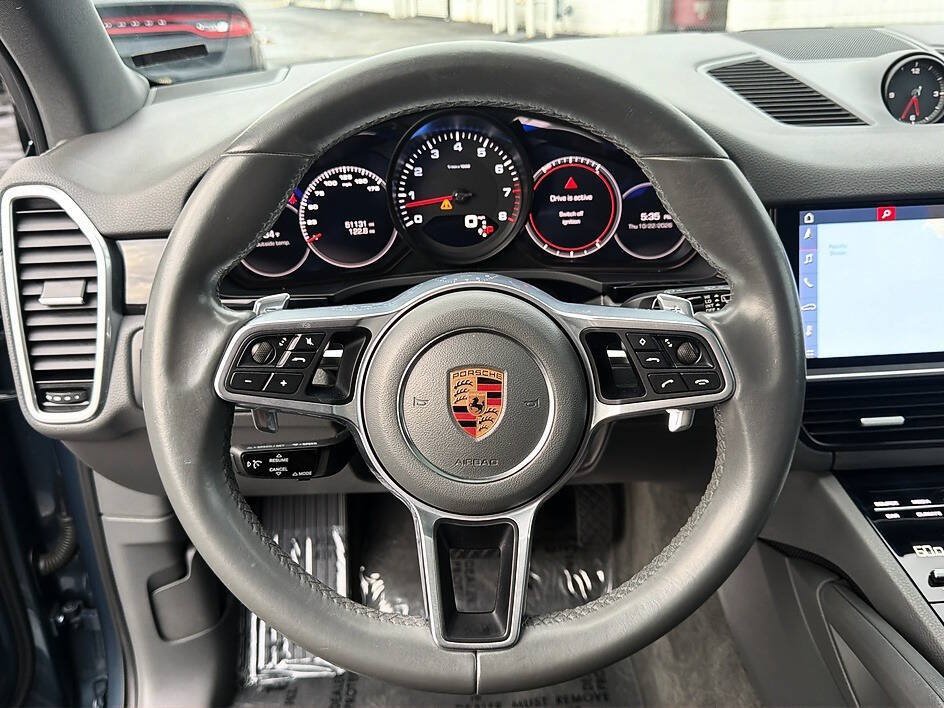 Used 2019 Porsche Cayenne AWD/4WD image 6
