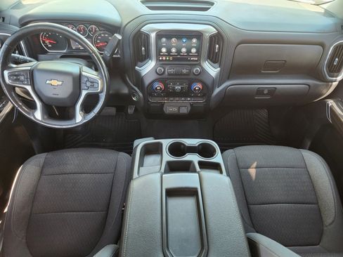 Used 2021 Chevrolet Silverado 1500 LT image 8