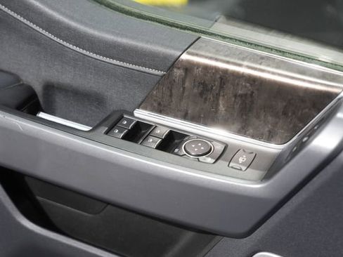 Used 2023 Ford F350 Lariat image 28