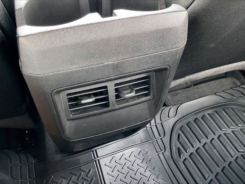 Used 2024 Chevrolet Colorado Trail Boss w/ Advanced Trailering Package image 17