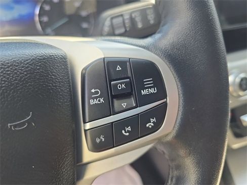 Used 2022 Ford Explorer XLT image 21