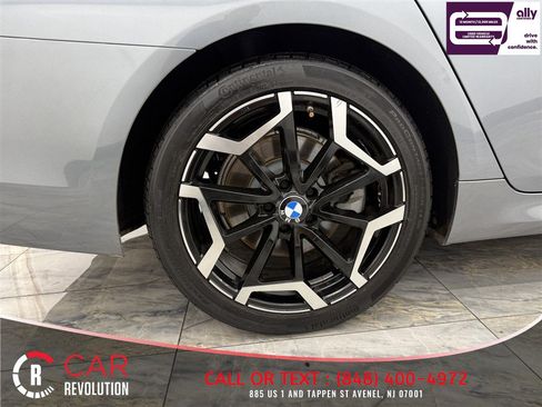 Used 2018 BMW 530e xDrive w/ M Sport Package 2 AWD/4WD image 9