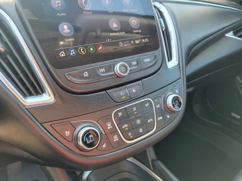 Used 2024 Chevrolet Malibu LT image 22