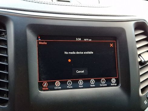 Used 2019 Jeep Cherokee Latitude Plus FWD image 8