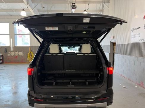 Used 2024 Toyota Sequoia Capstone AWD/4WD image 14