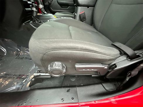 Used 2022 Jeep Wrangler Unlimited Sport image 20