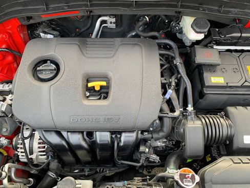 Used 2025 Kia Soul LX w/ LX Technology Package image 30