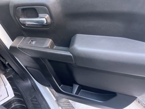 Used 2020 Chevrolet Silverado 1500 LT image 21