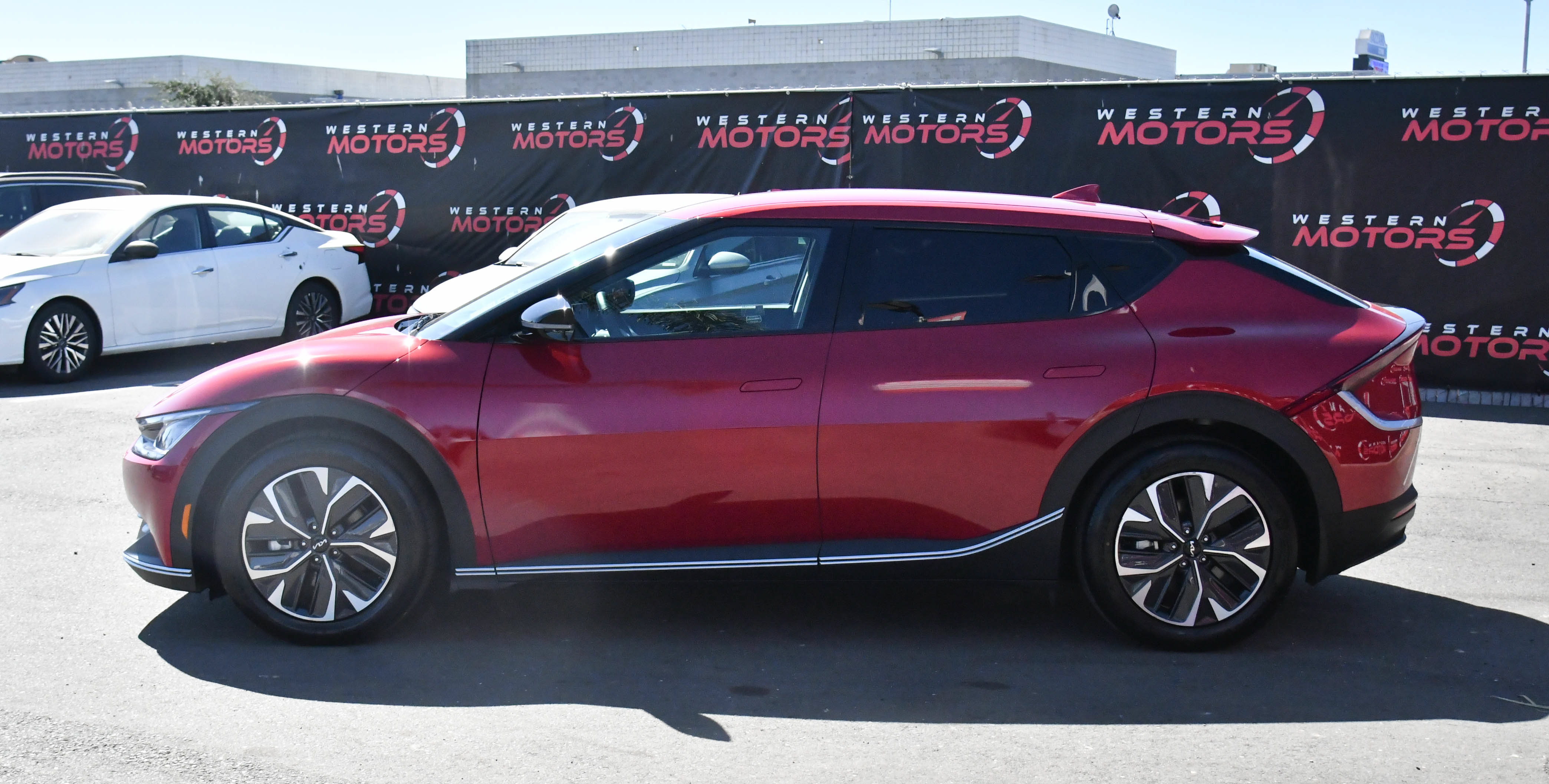 Used 2024 Kia EV6 Light AWD/4WD image 4
