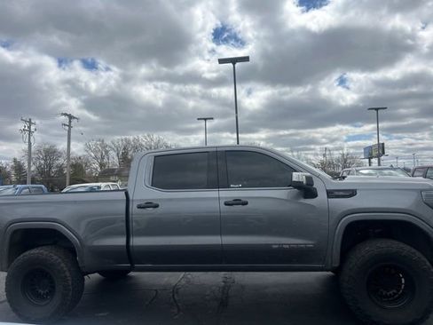 Used 2021 GMC Sierra 1500 SLT w/ SLT Premium Plus Package image 3