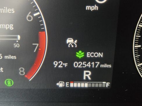 Certified 2025 Honda Pilot Touring image 23