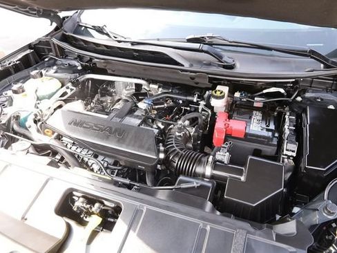 Certified 2026 Nissan Rogue SV FWD image 29