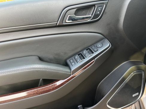 Used 2016 GMC Yukon XL SLE w/ HD Trailering Package image 7