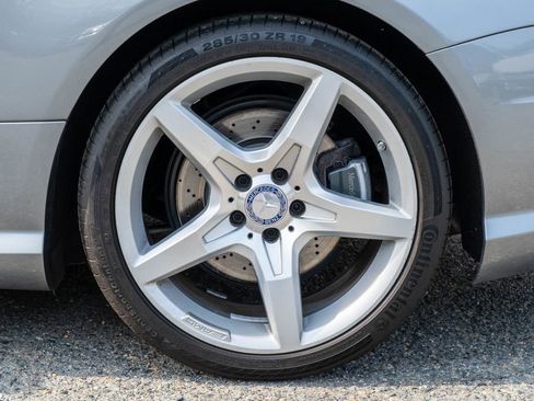 Used 2013 Mercedes-Benz SL 550 w/ Premium Pkg image 30