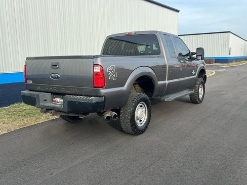 Used 2011 Ford F250 XL AWD/4WD image 5
