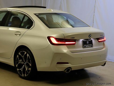 Certified 2025 BMW 330i xDrive Sedan AWD/4WD image 8