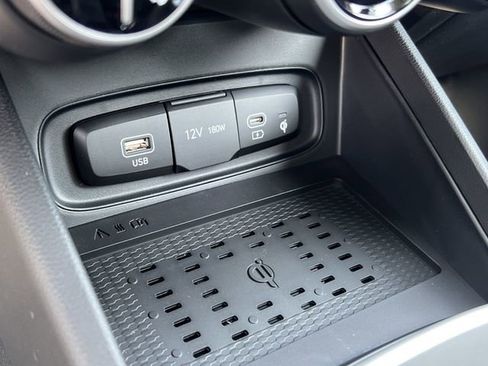 New 2026 Hyundai Venue SEL FWD image 25