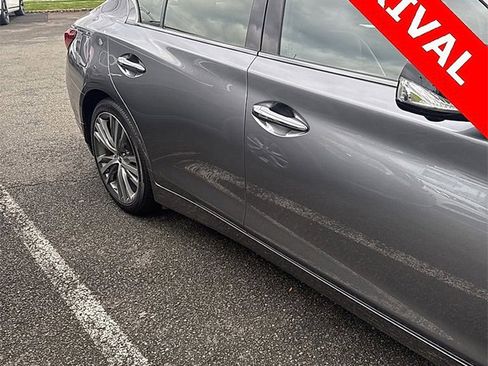 Used 2023 INFINITI Q50 Sensory image 10