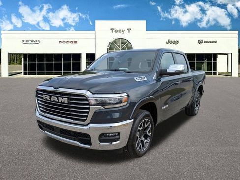 New 2025 RAM 1500 Laramie image 3