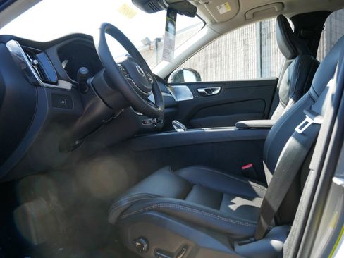 New 2026 Volvo XC60 B5 Ultra w/ Climate Package AWD/4WD image 5