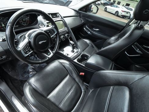 Used 2020 Jaguar E-PACE SE AWD/4WD image 16