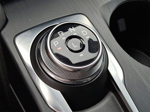 Used 2025 Ford Escape ST-Line image 16