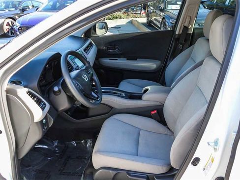 Used 2022 Honda HR-V LX image 18