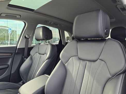 Certified 2025 Audi Q5 2.0T Premium Plus w/ Premium Plus Package image 23