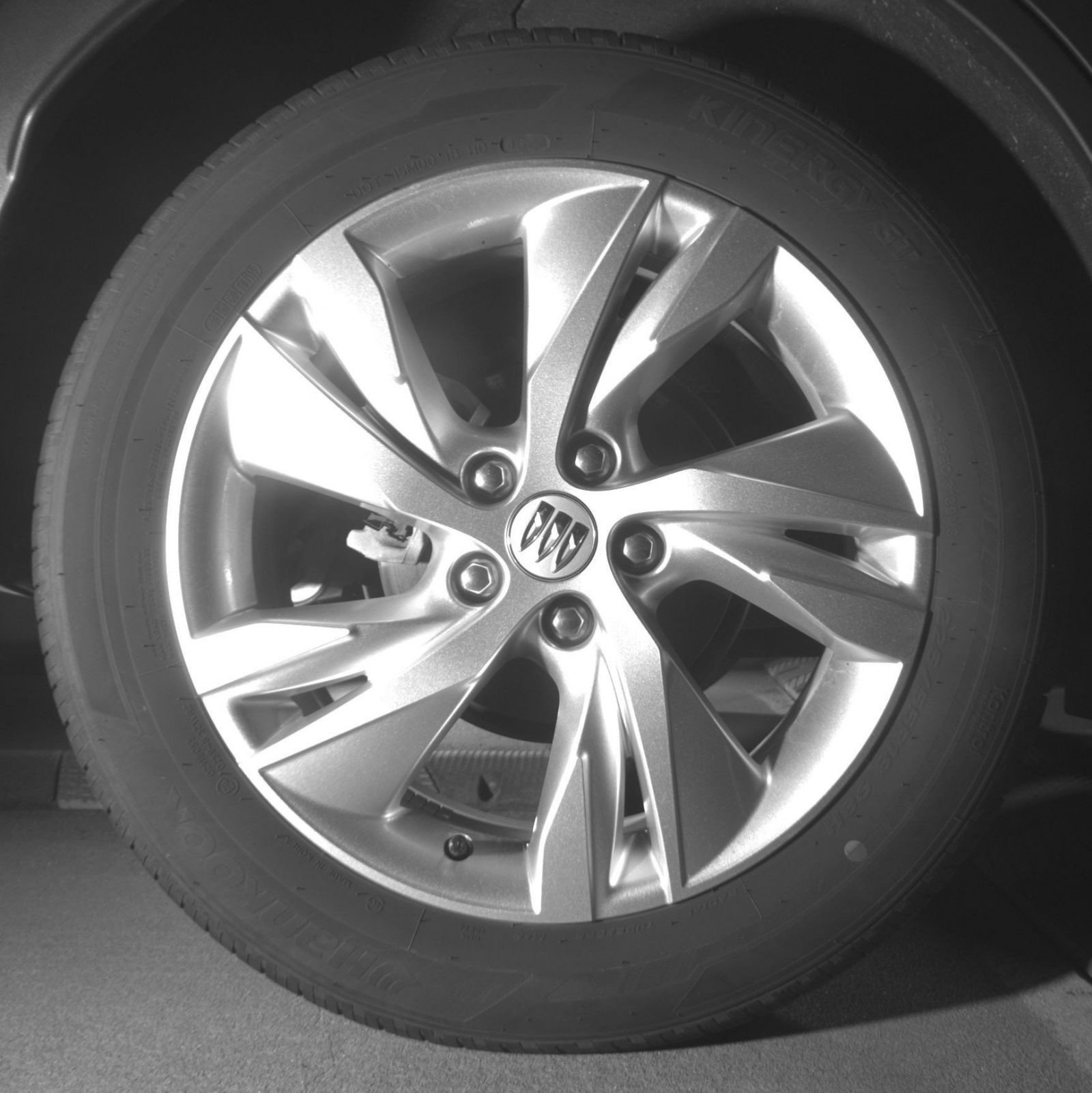 Used 2025 Buick Encore GX Preferred AWD/4WD image 18