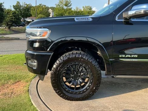 Used 2025 RAM 1500 Limited AWD/4WD image 13