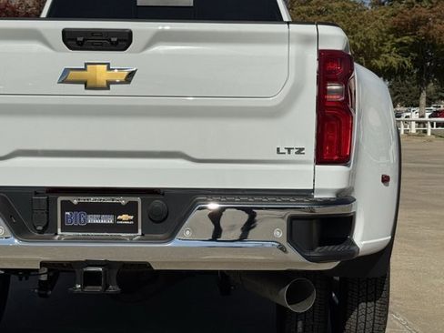 New 2026 Chevrolet Silverado 3500 LTZ w/ LTZ Texas Edition image 7