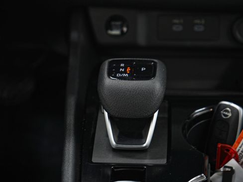 Used 2024 Nissan Rogue SV w/ SV Premium Package image 20