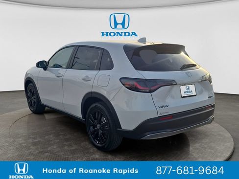 New 2026 Honda HR-V Sport image 3