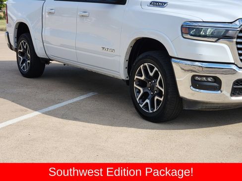 Used 2025 RAM 1500 Laramie AWD/4WD image 11