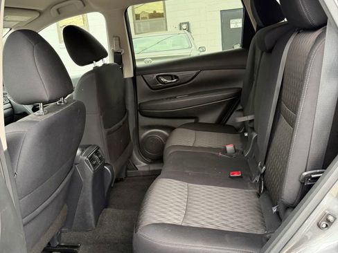Used 2020 Nissan Rogue SV w/ Premium Package AWD/4WD image 15